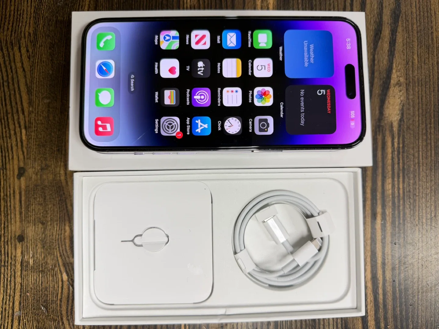 Apple iPhone 14 Pro Max 1 TB - 82% Battery Health image indicator(3)