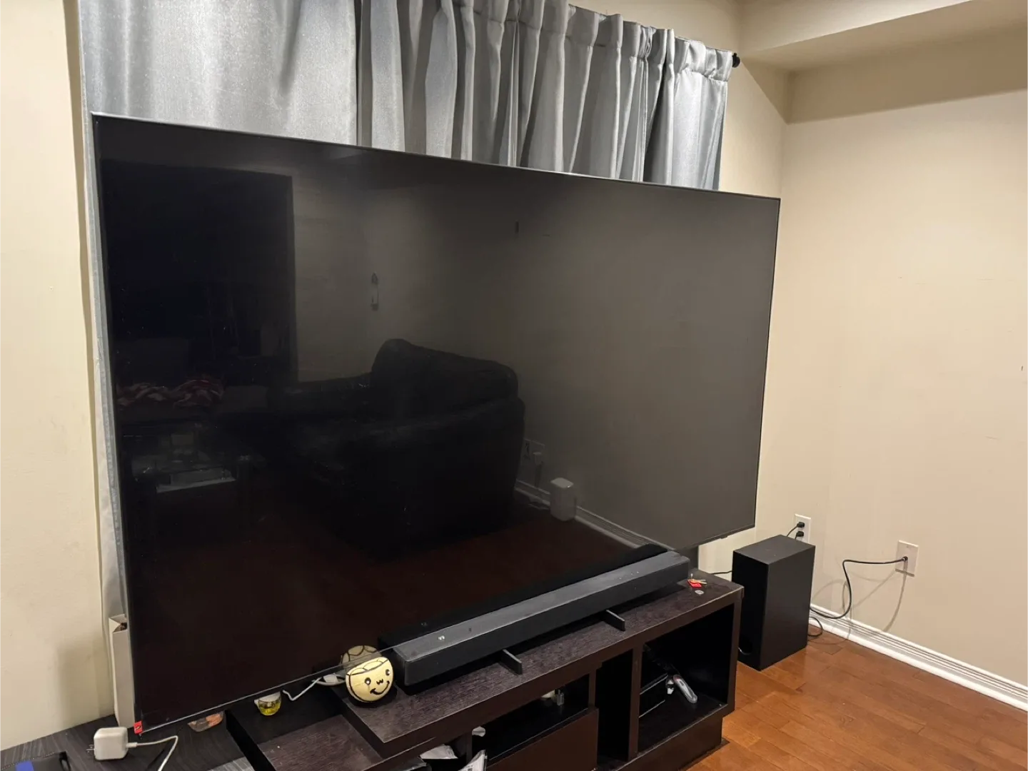 Samsung 85" Class 4K UHD Smart TV UN85DU6900FXZC image indicator(2)