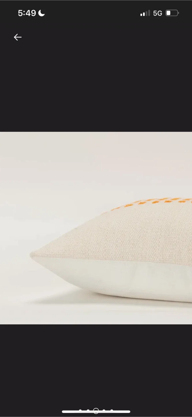 New H&M Home Cushion Cover - 20" x 14" image indicator(3)