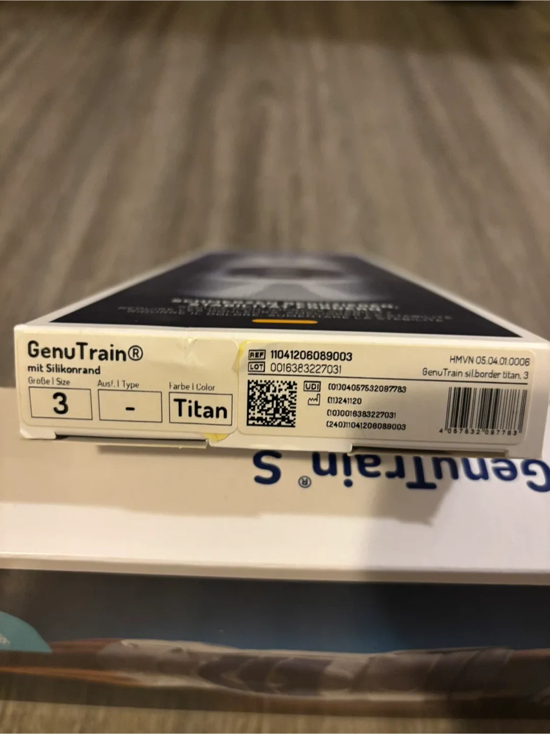 Bauerfeind GenuTrain Knee Brace, Size 3, Titan image indicator(3)