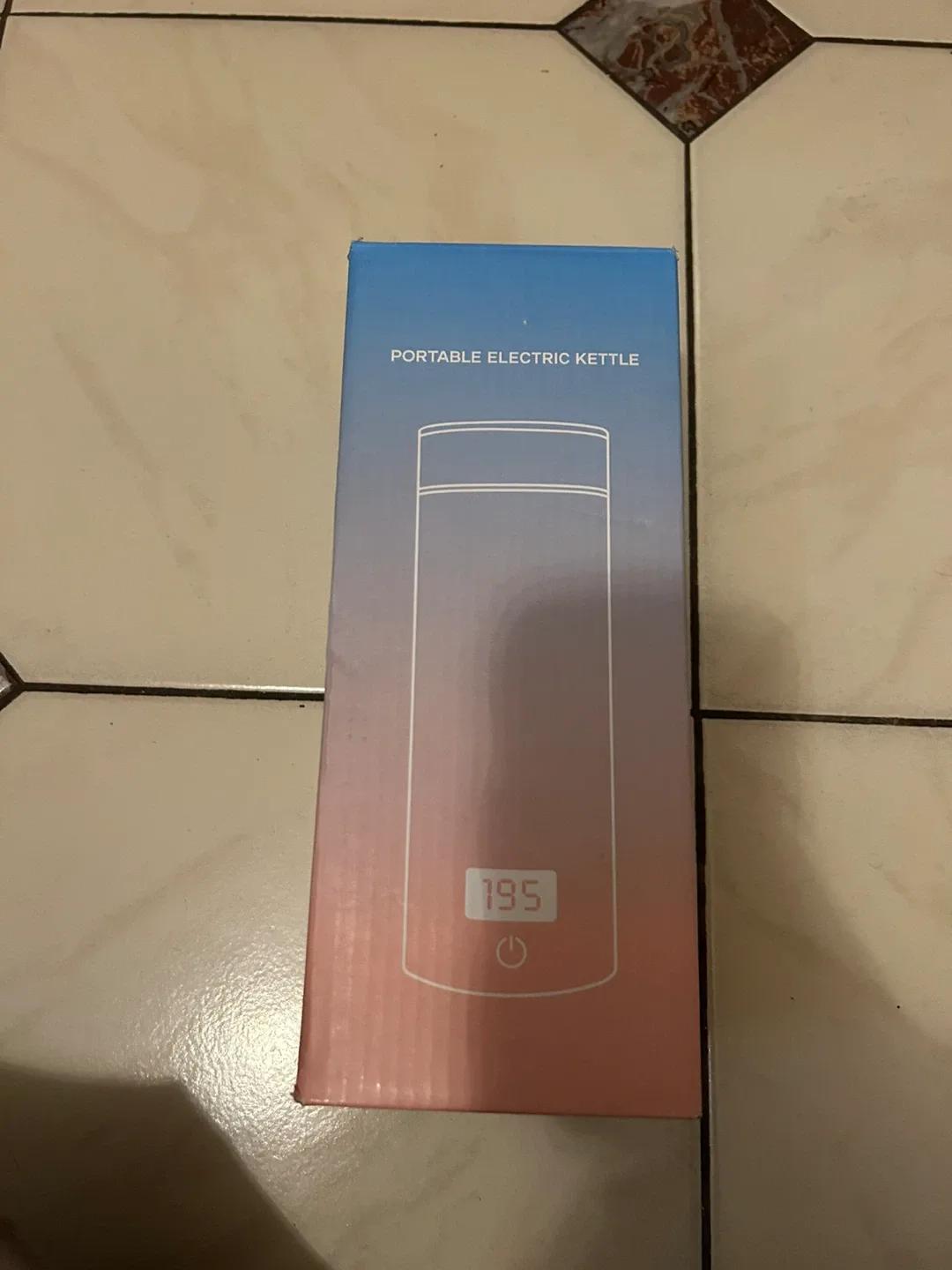 BNIB Portable Electric Kettle - Travel Size 🥕 image indicator(6)