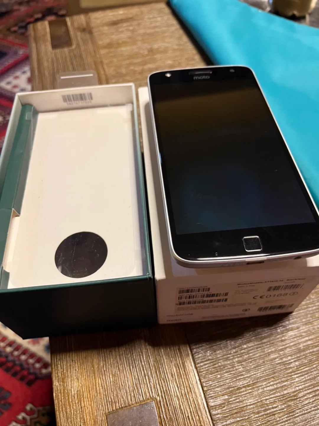 Motorola Moto Z Play with Box image indicator(2)