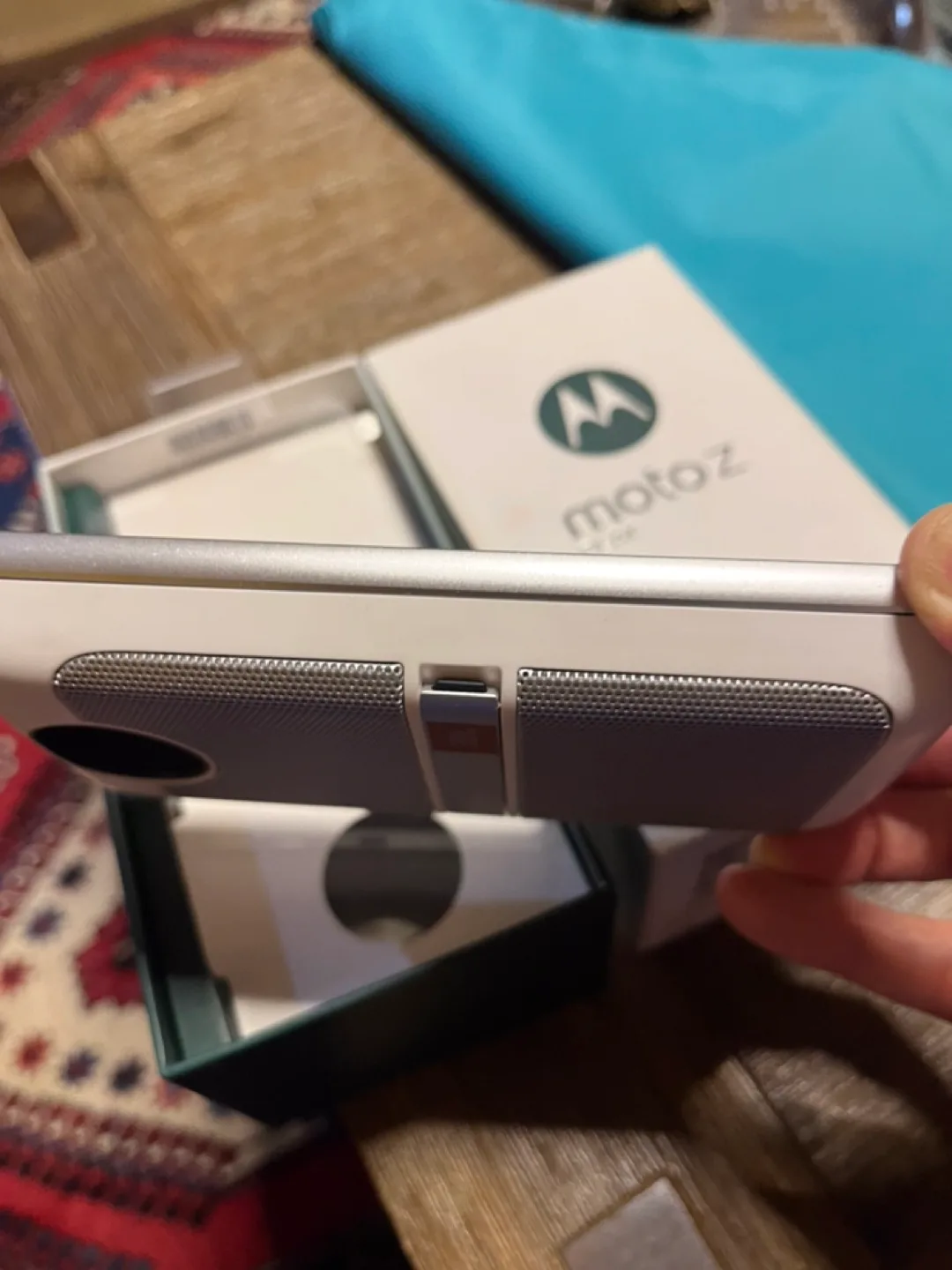 Motorola Moto Z Play with Box image indicator(4)