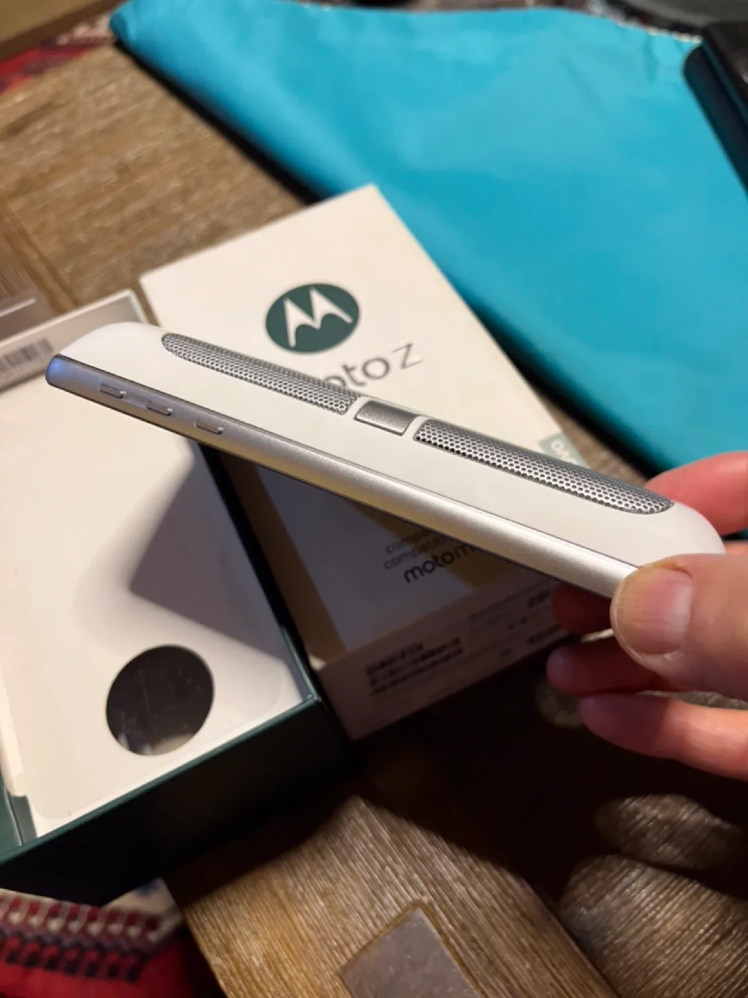 Motorola Moto Z Play with Box image indicator(5)