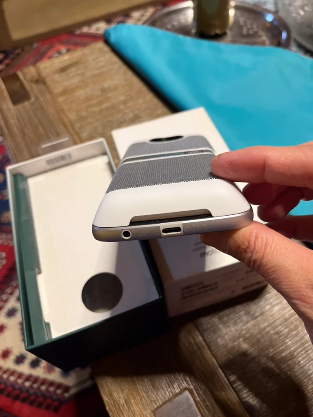 Motorola Moto Z Play with Box image indicator(6)