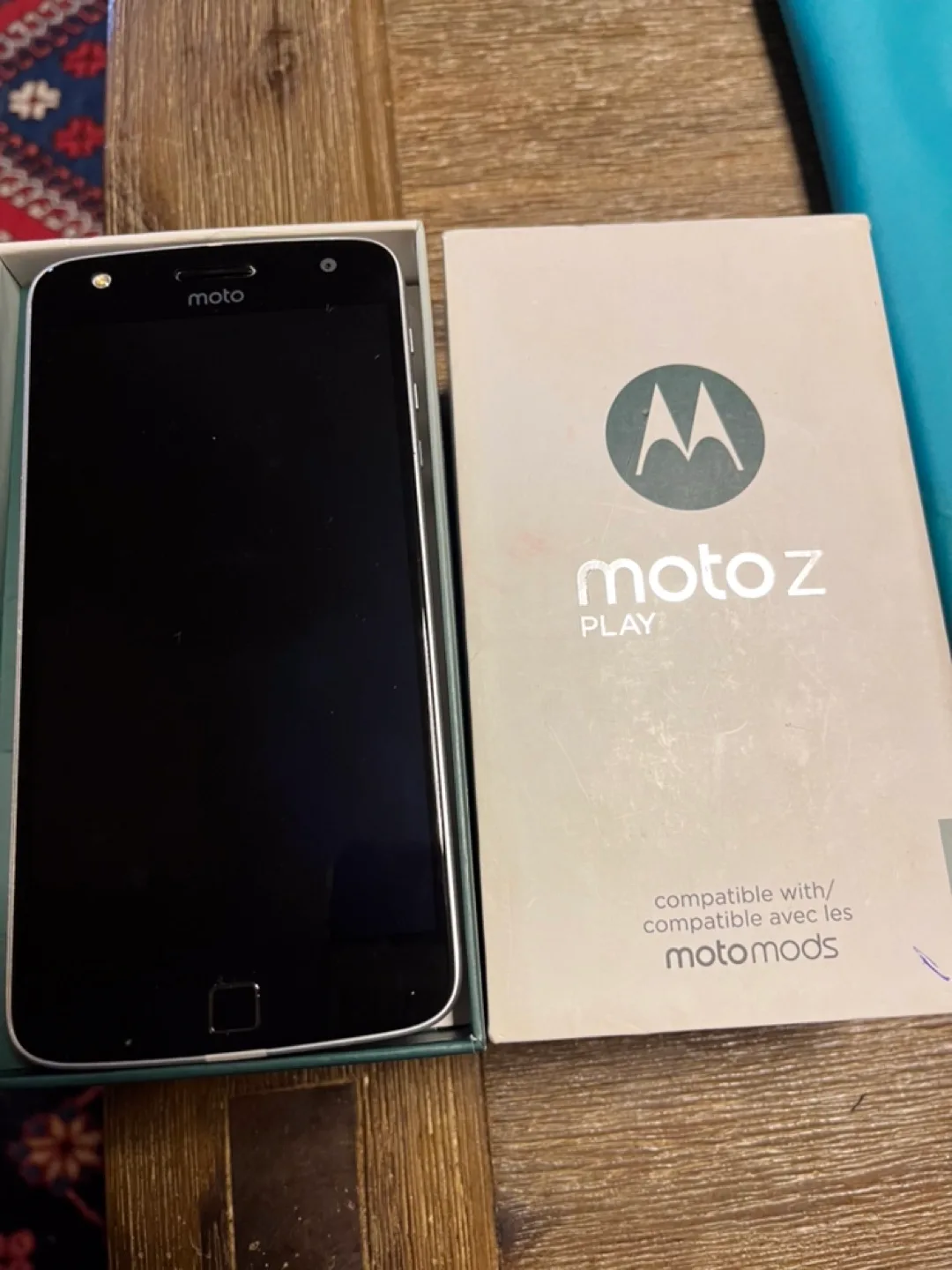 Motorola Moto Z Play with Box image indicator(8)