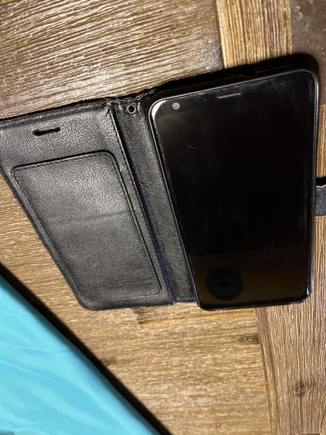 LG Q Stylo+ - photo 2