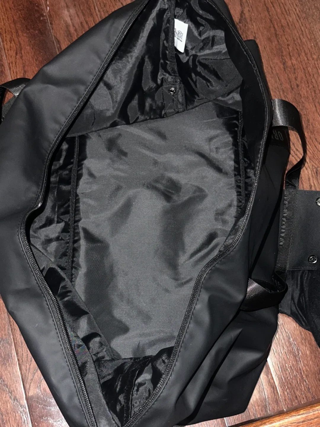 Original Penguin Black Duffle Bag image indicator(2)