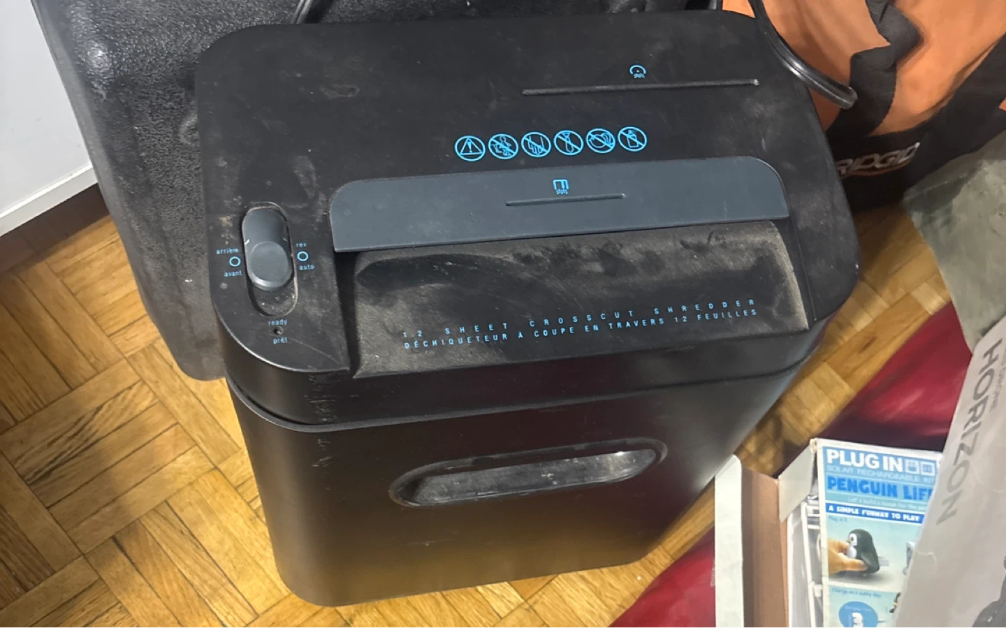 12-Sheet Crosscut Shredder - photo 2