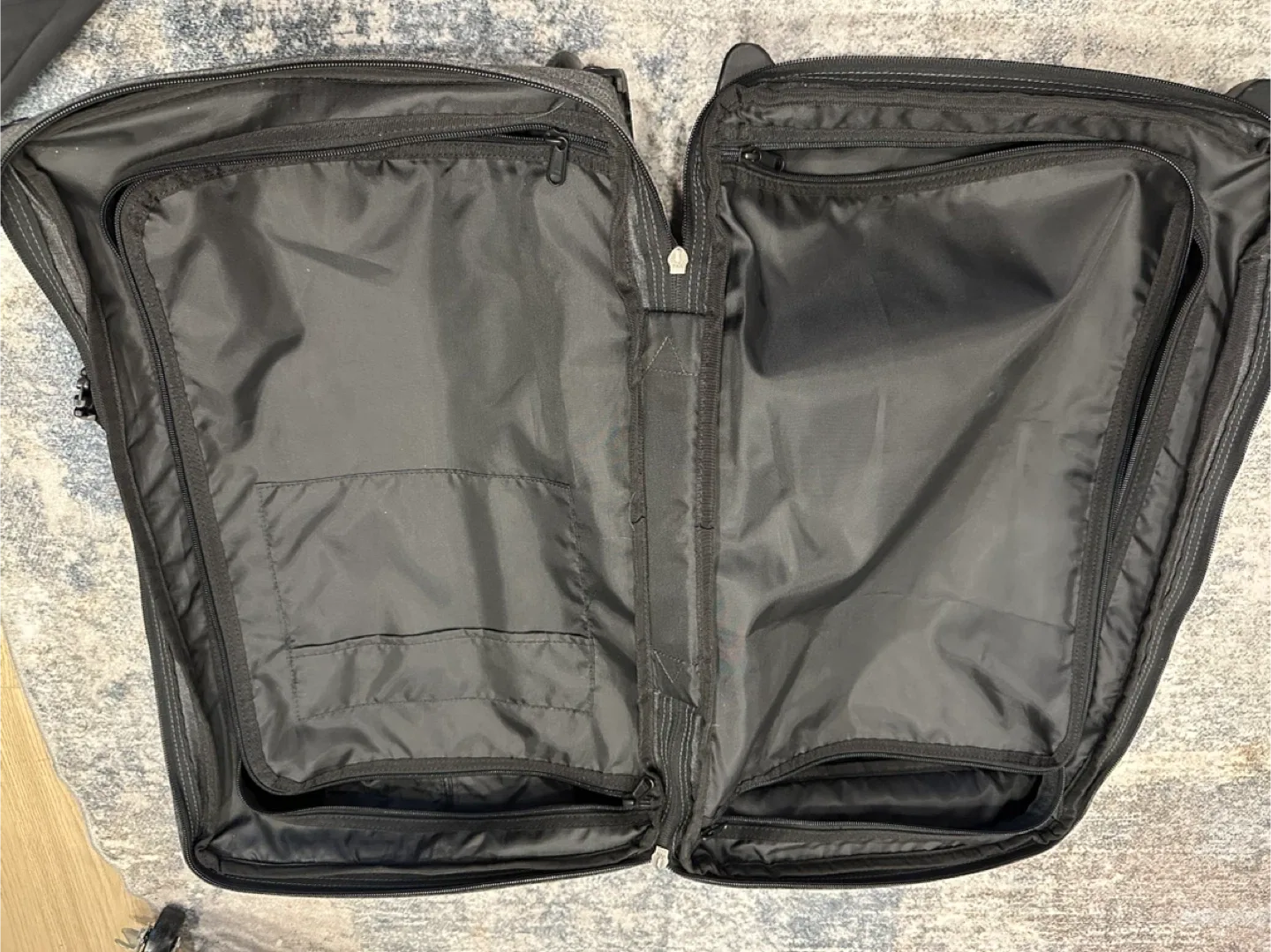 Eastpak Rolling Luggage (large & carry-on) image indicator(10)