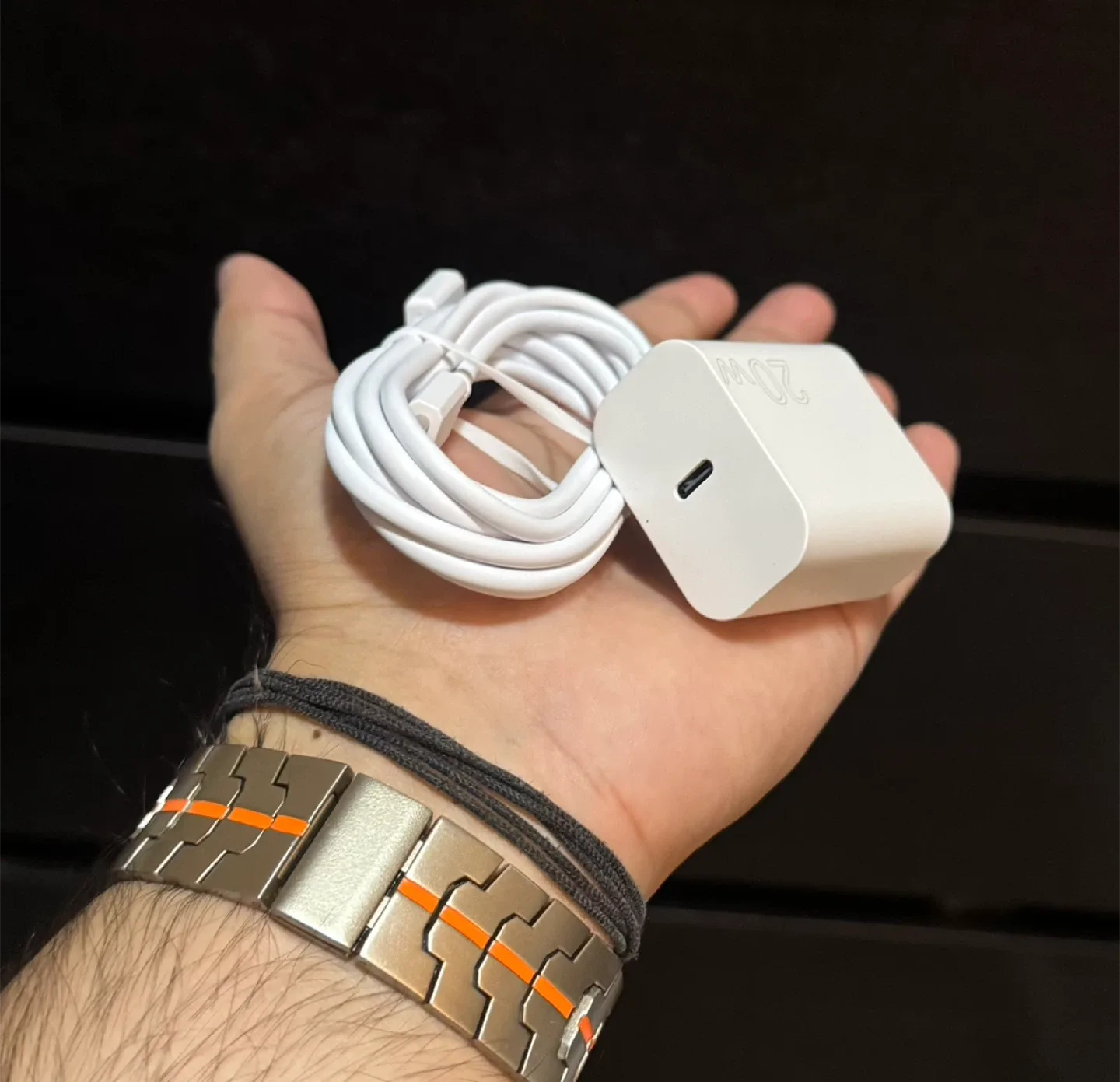 Fast Charger with USB-C Cable for iPhone and Samsung image indicator(2)