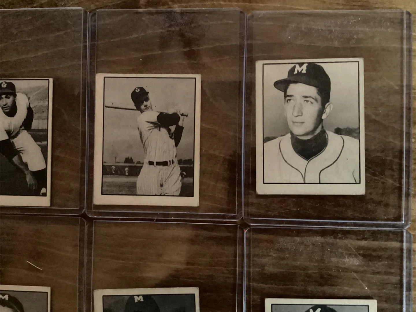 8. 1952 FROSTADE Toronto Maple Leafs & Montreal Royals  Cards image indicator(3)