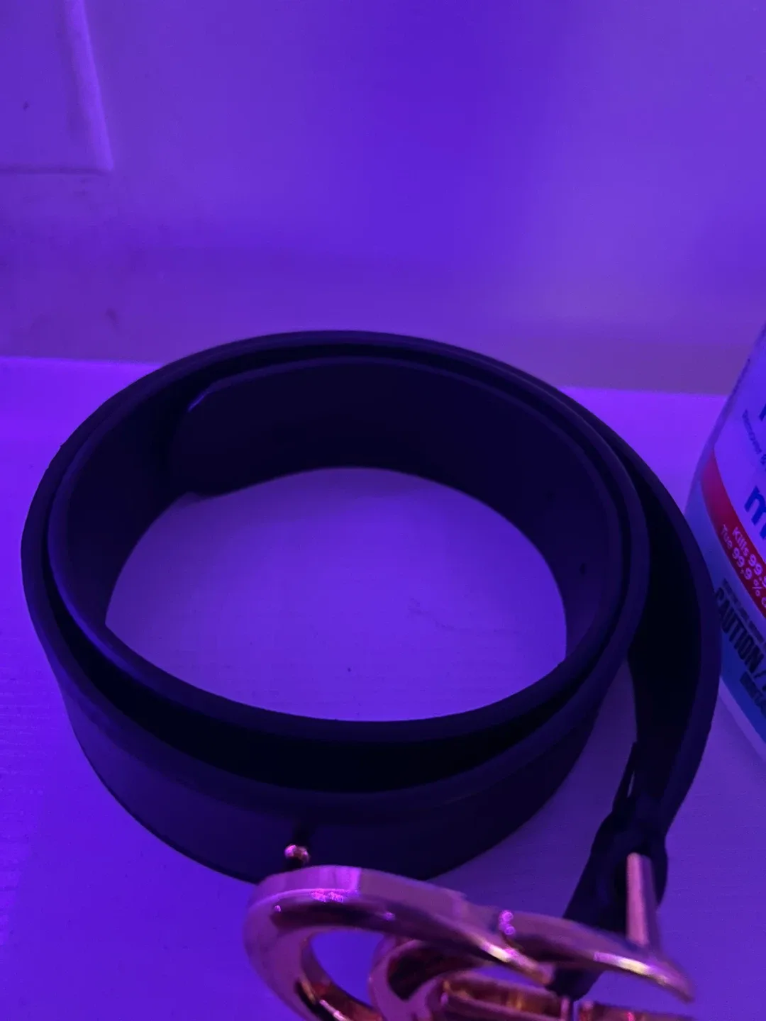 Gucci Black Leather Belt with Gold Buckle image indicator(3)