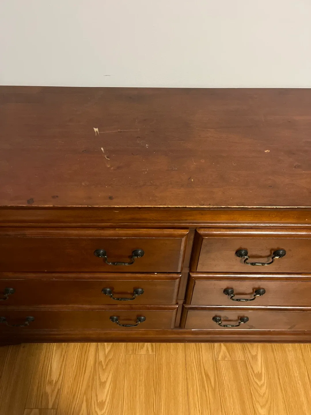 Wooden Dresser with 6 Drawers image indicator(2)