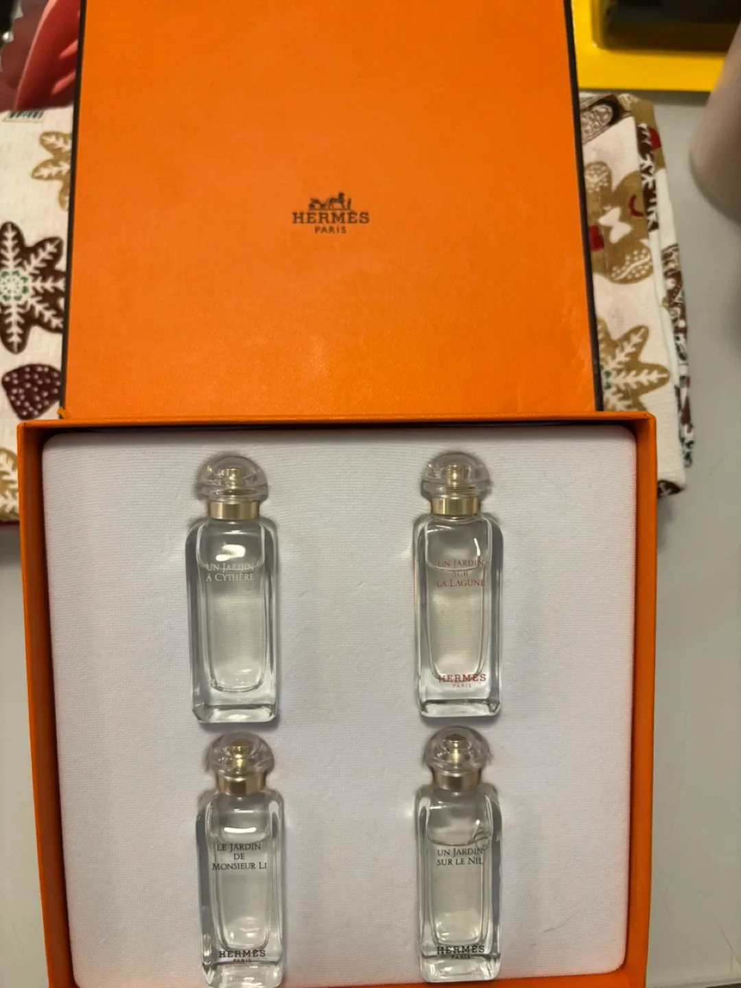 Hermès Coffret Découverte Perfumes-Jardins Discovery Set image indicator(2)
