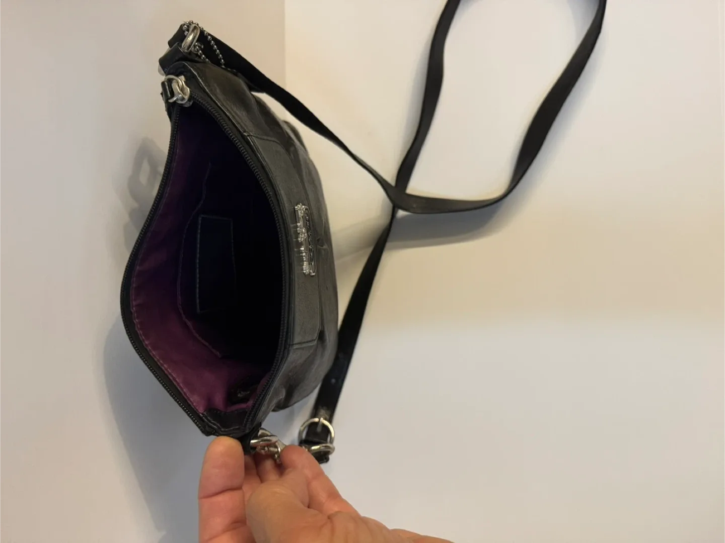 Coach Black Leather Crossbody Bag image indicator(3)