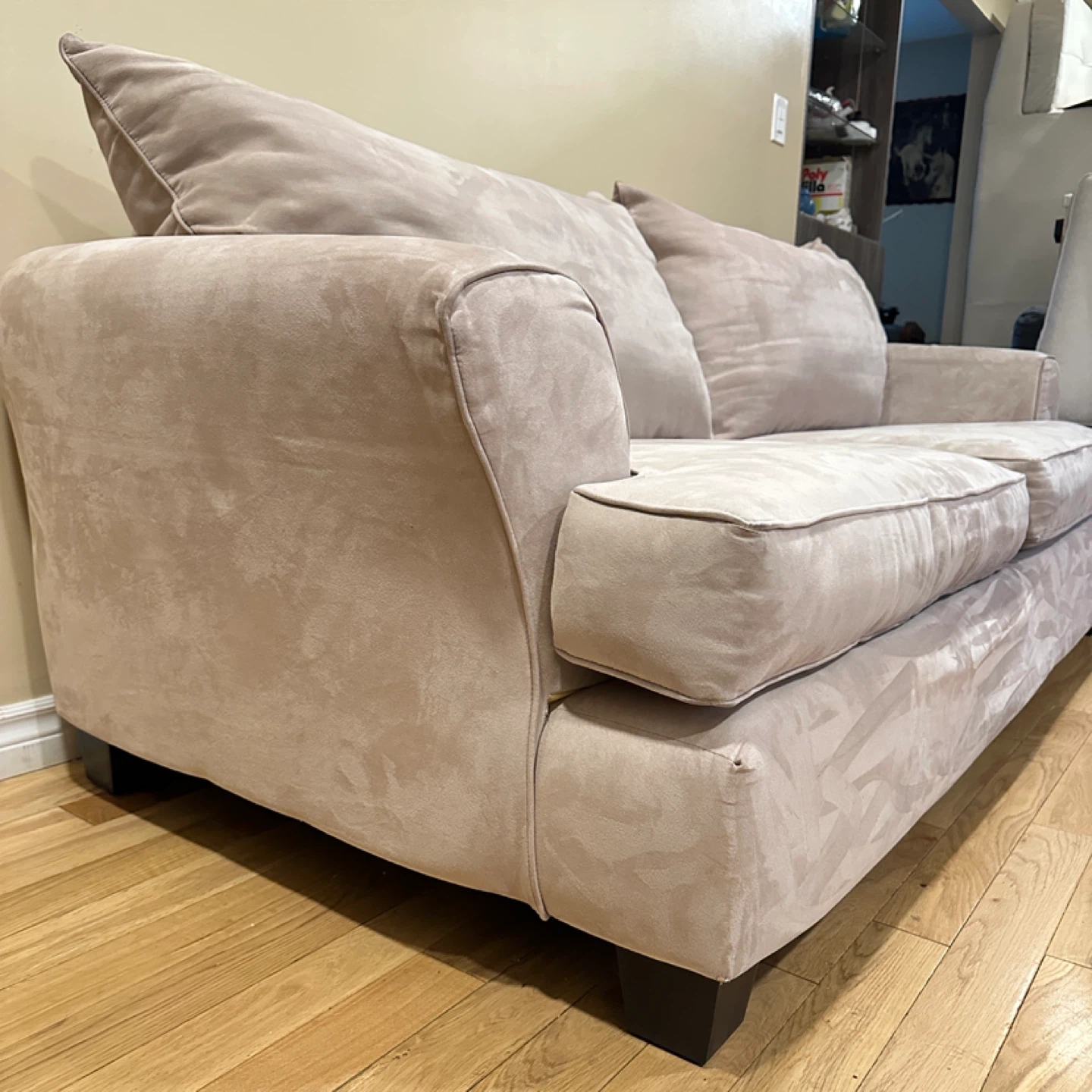 Leon’s  Modern 3-Seater Sofa  (CAN DELIVER) - photo 4