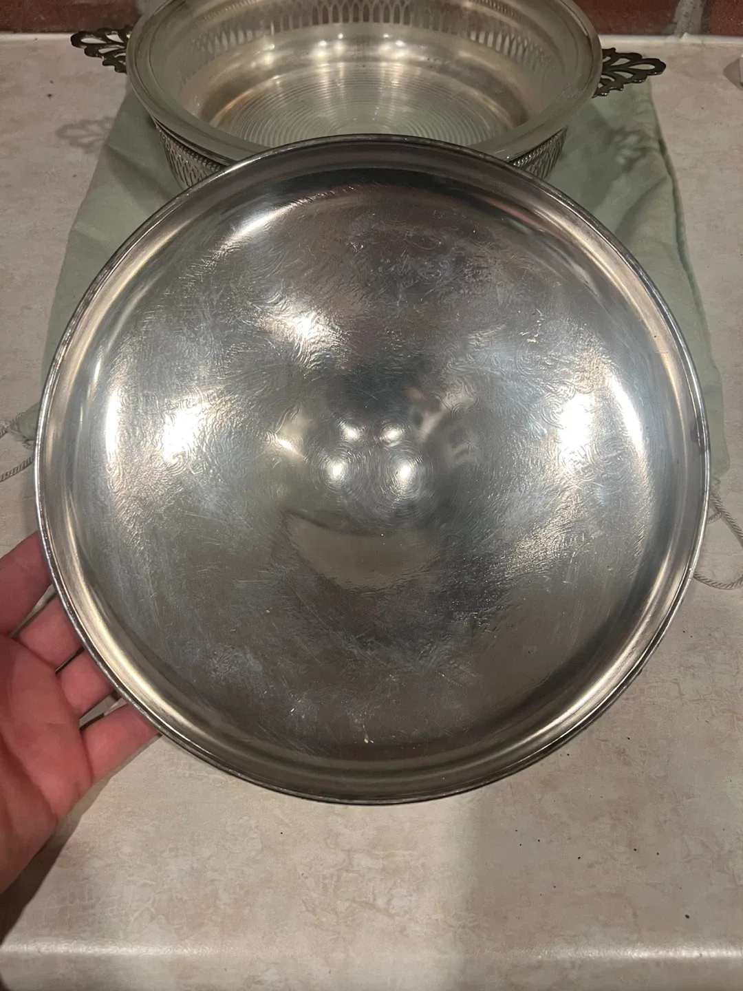 Silver Plated Glass Bowl with Lid image indicator(3)