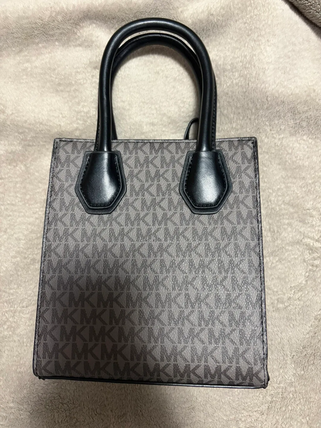 Michael Kors Handbag - White/Grey image indicator(2)