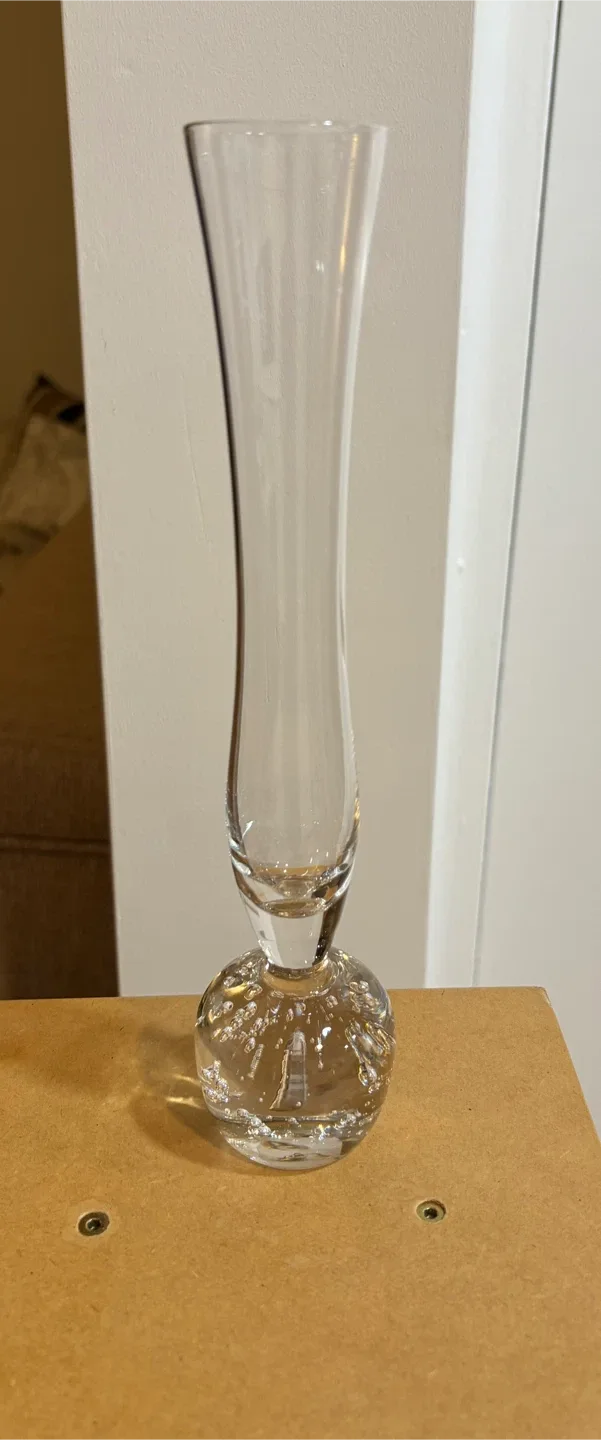 Clear Glass Bud Vase with Bubble Base image indicator(2)