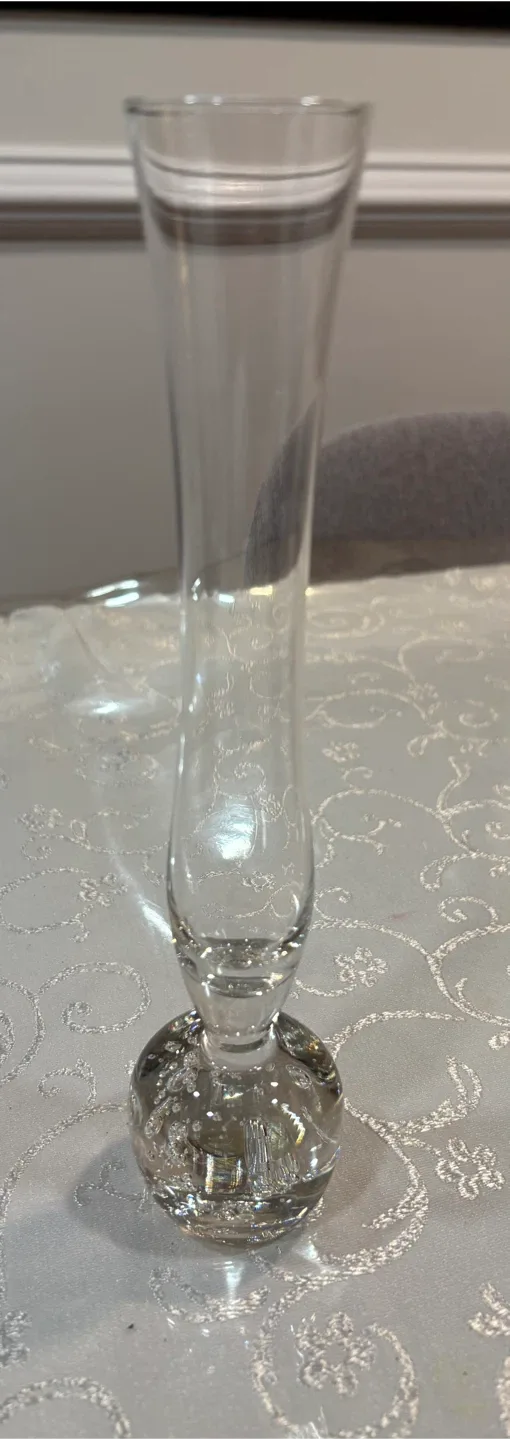 Clear Glass Bud Vase with Bubble Base image indicator(8)