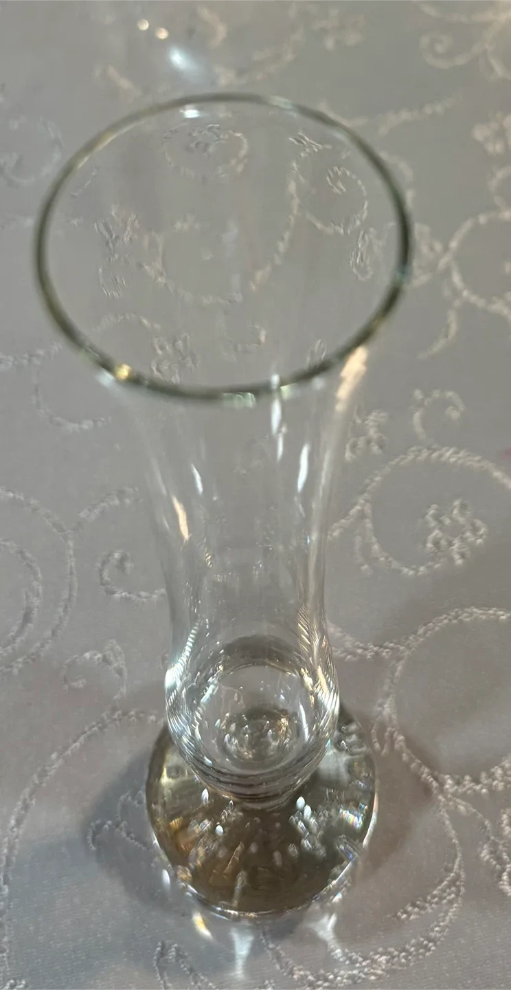 Clear Glass Bud Vase with Bubble Base image indicator(7)
