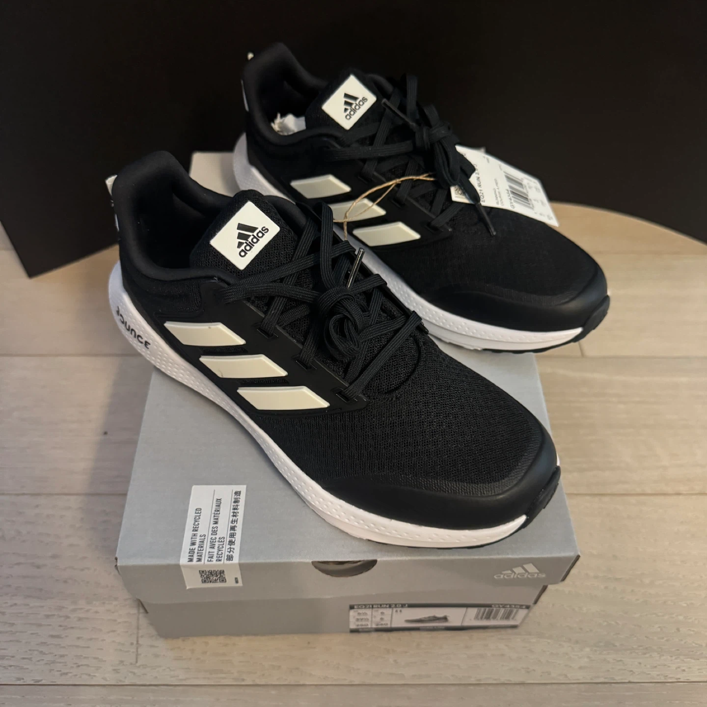 New Adidas EQ21 Run 2.0 J - US 6.5 - photo 4