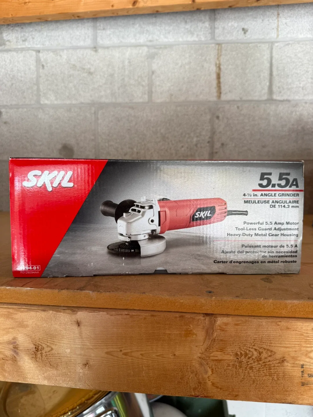 Skil 5.5A 4-1/2in Angle Grinder - New in Box! image indicator(3)