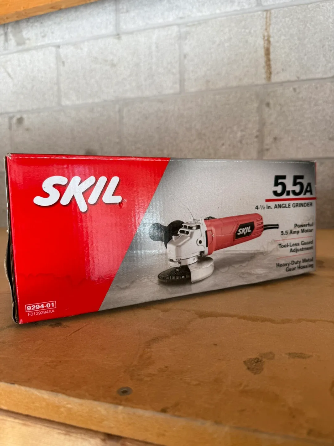 Skil 5.5A 4-1/2in Angle Grinder - New in Box! thumbnail