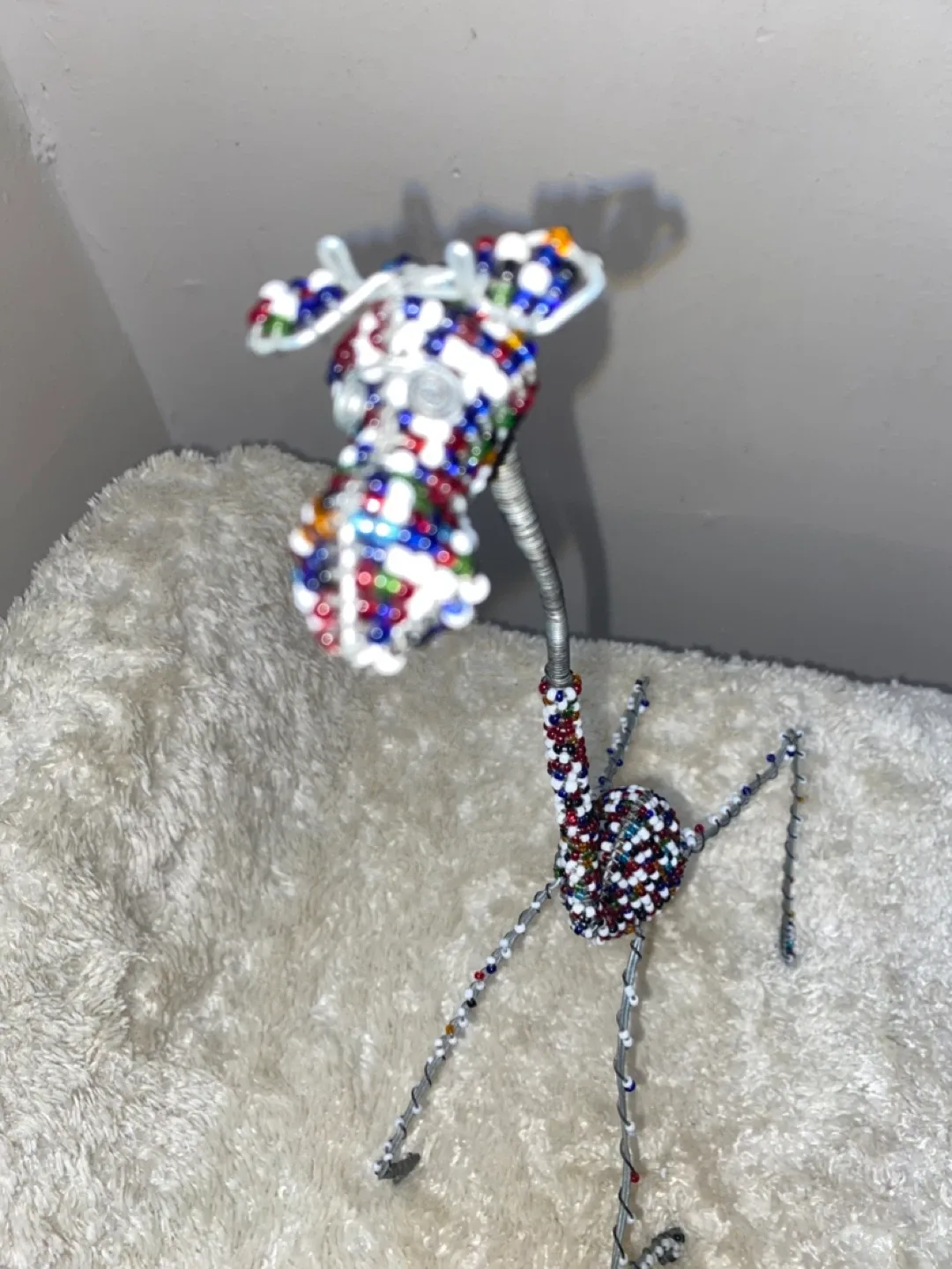 Beaded Wire Giraffe Figurine image indicator(2)