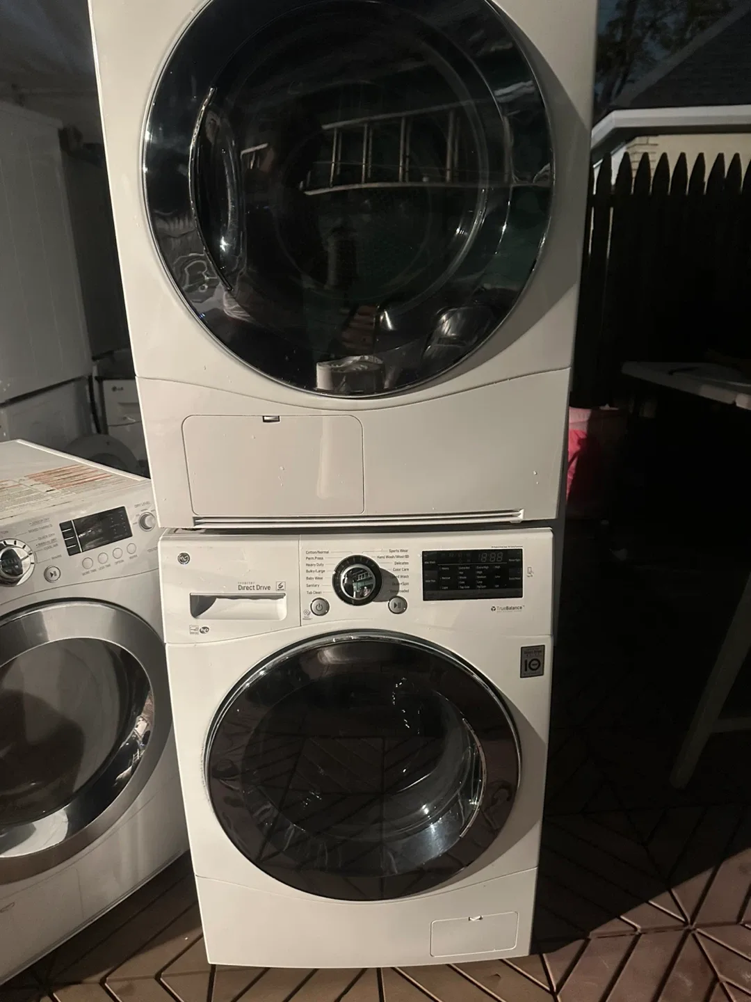 LG Direct Drive Washer/Dryer electric 220volts image indicator(3)