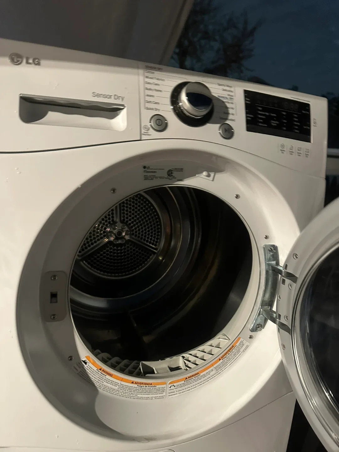 LG Direct Drive Washer/Dryer electric 220volts image indicator(4)