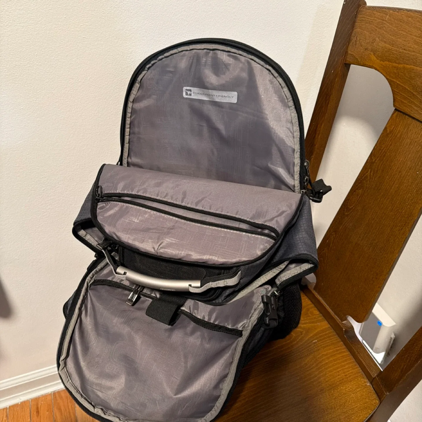 OGIO Laptop Backpack - Checkpoint Friendly image indicator(5)