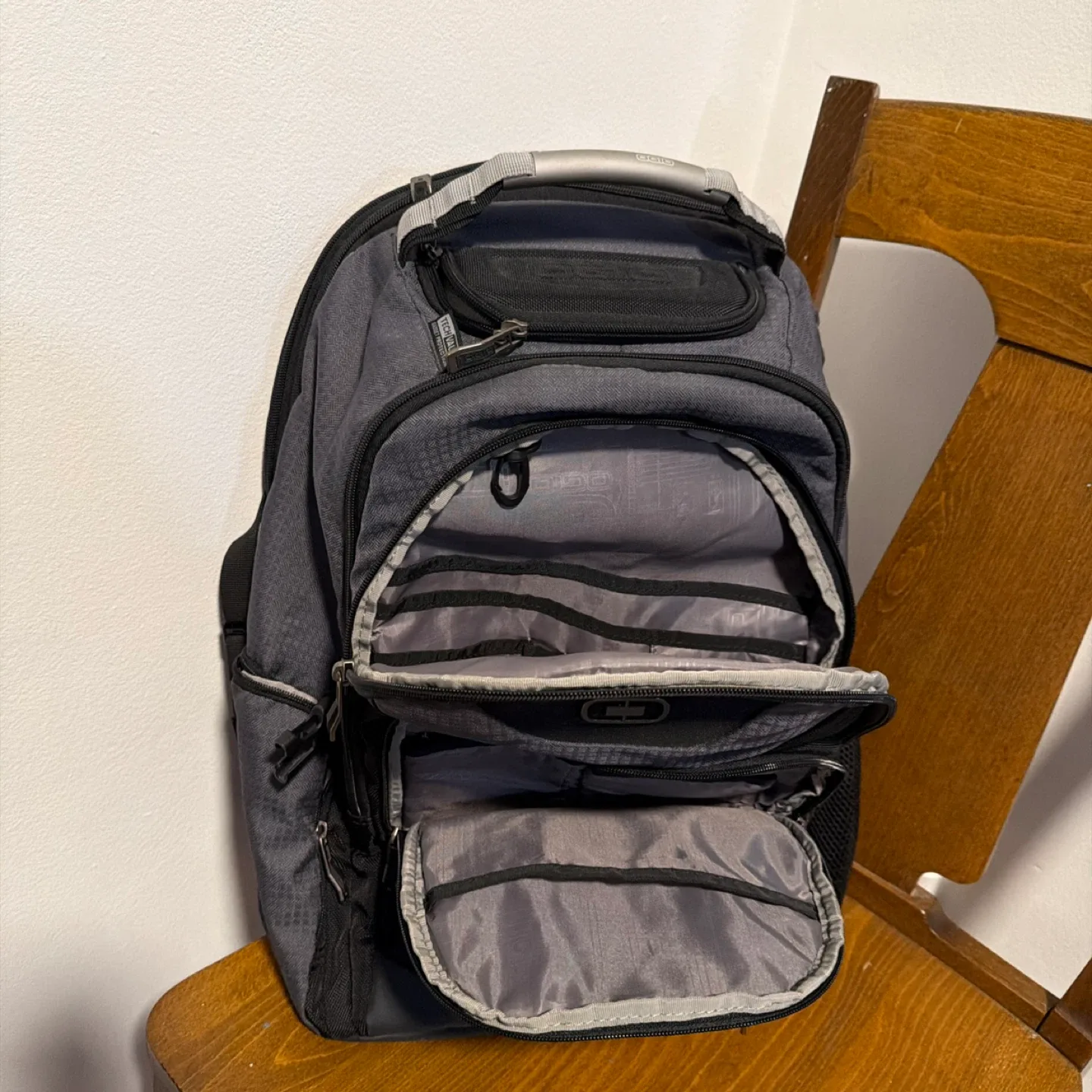 OGIO Laptop Backpack - Checkpoint Friendly image indicator(7)