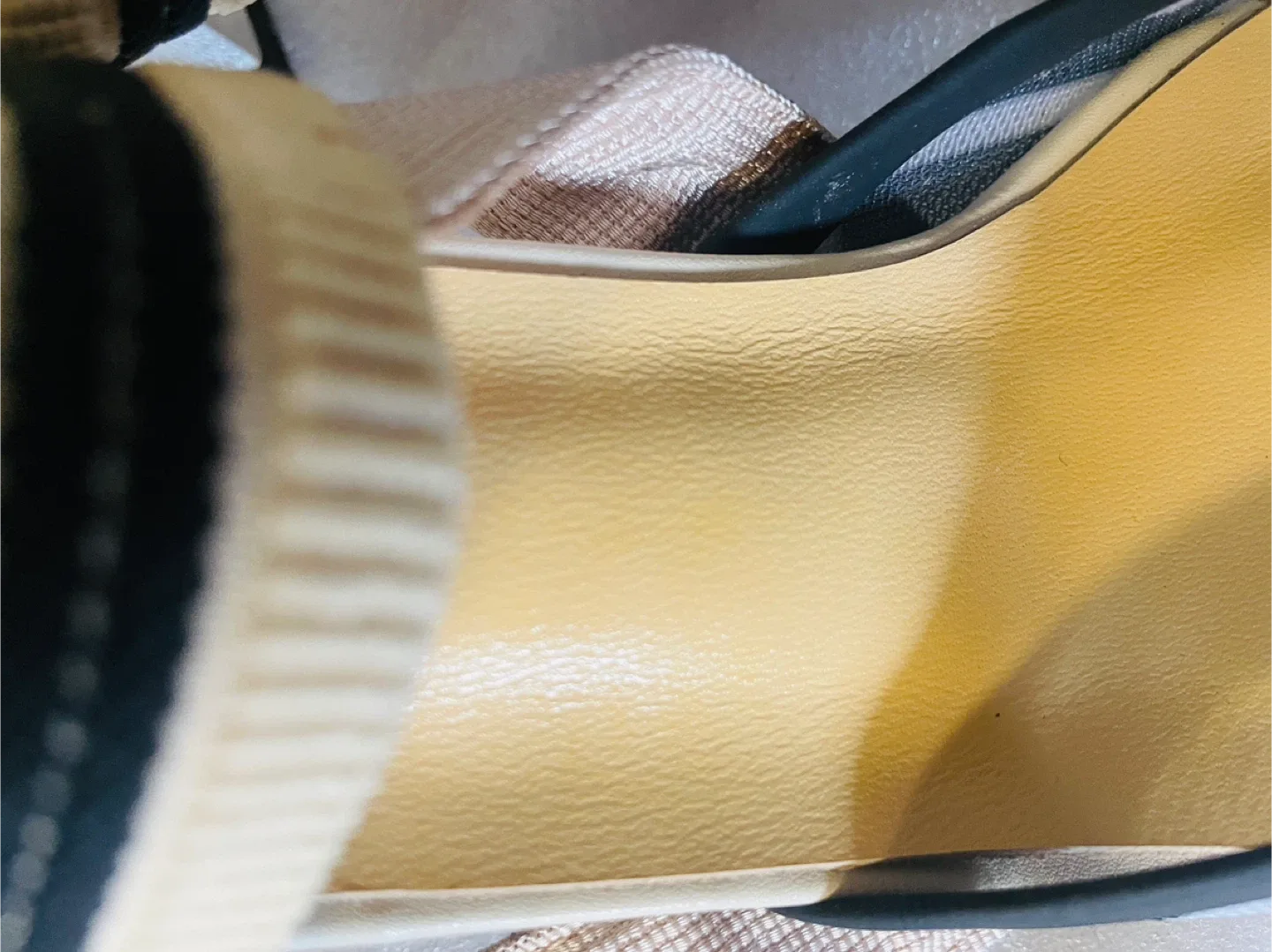 Fendi Roma Slingback Heels . High 5ml zise 8 image indicator(3)