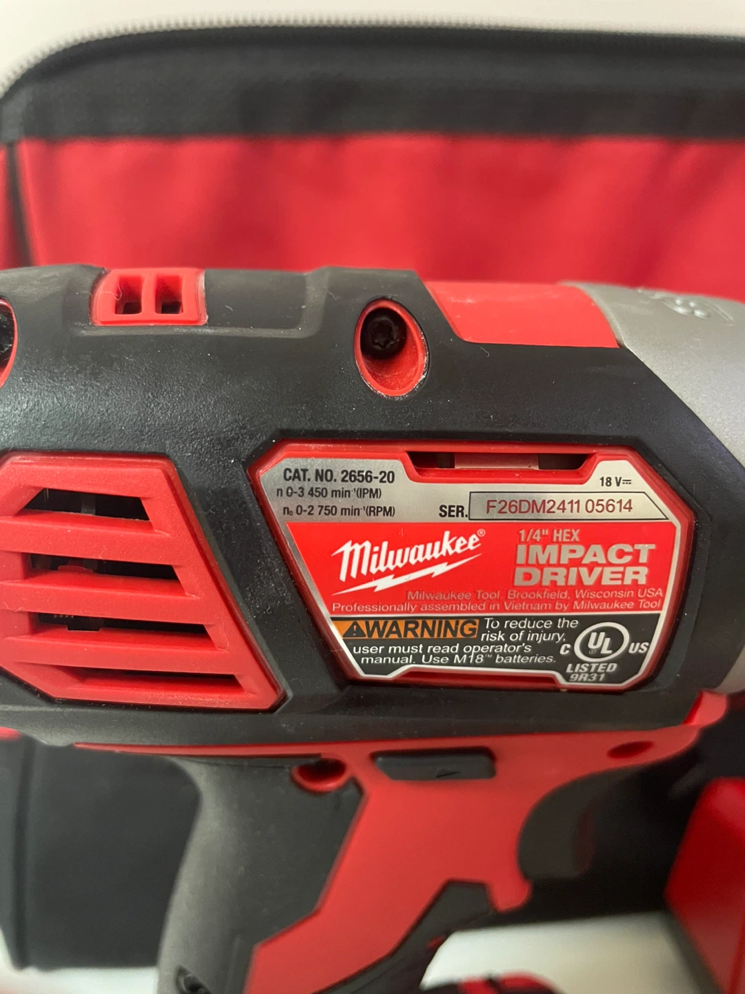 Milwaukee 2656-20 1/4" Impact Driver Kit - photo 2