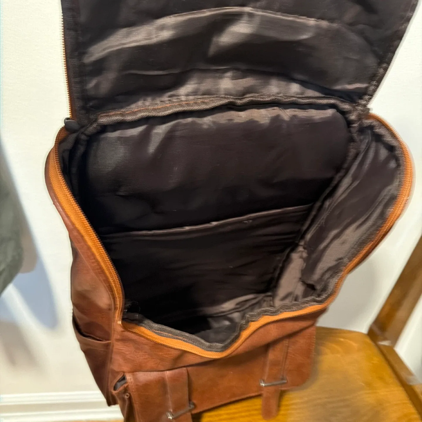 XDL Andong Leather Backpack - Brown image indicator(3)