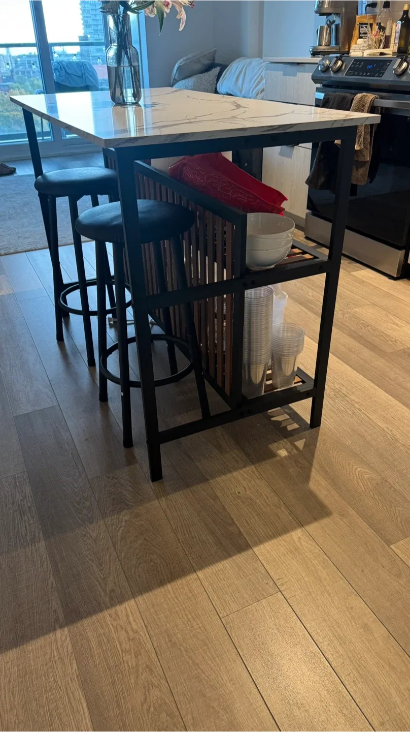 Dining island Set with 2 Stools image indicator(5)