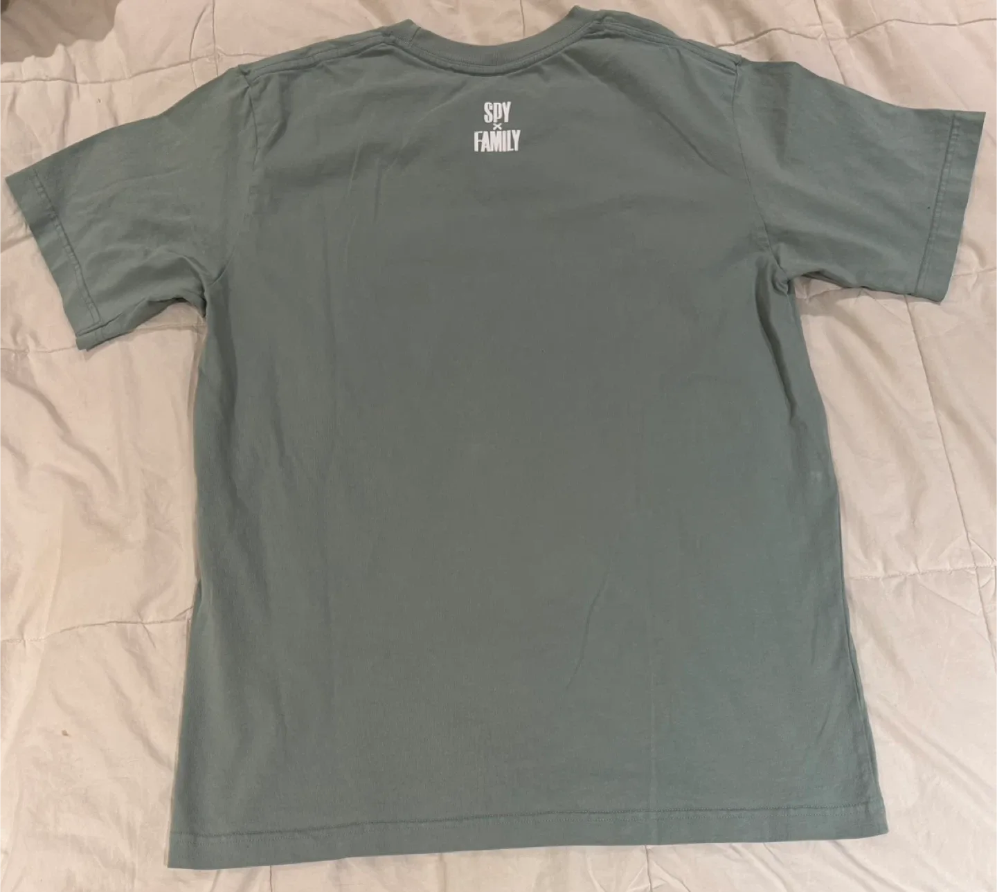 Uniqlo Spy x Family T-shirt - Size M image indicator(4)