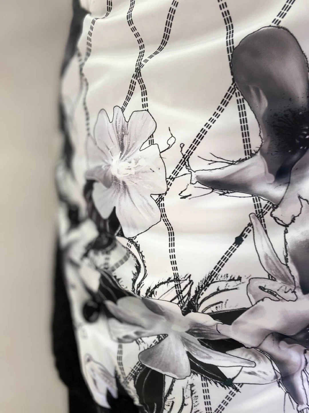 INISS Hooded Floral Puffer Coat - photo 3