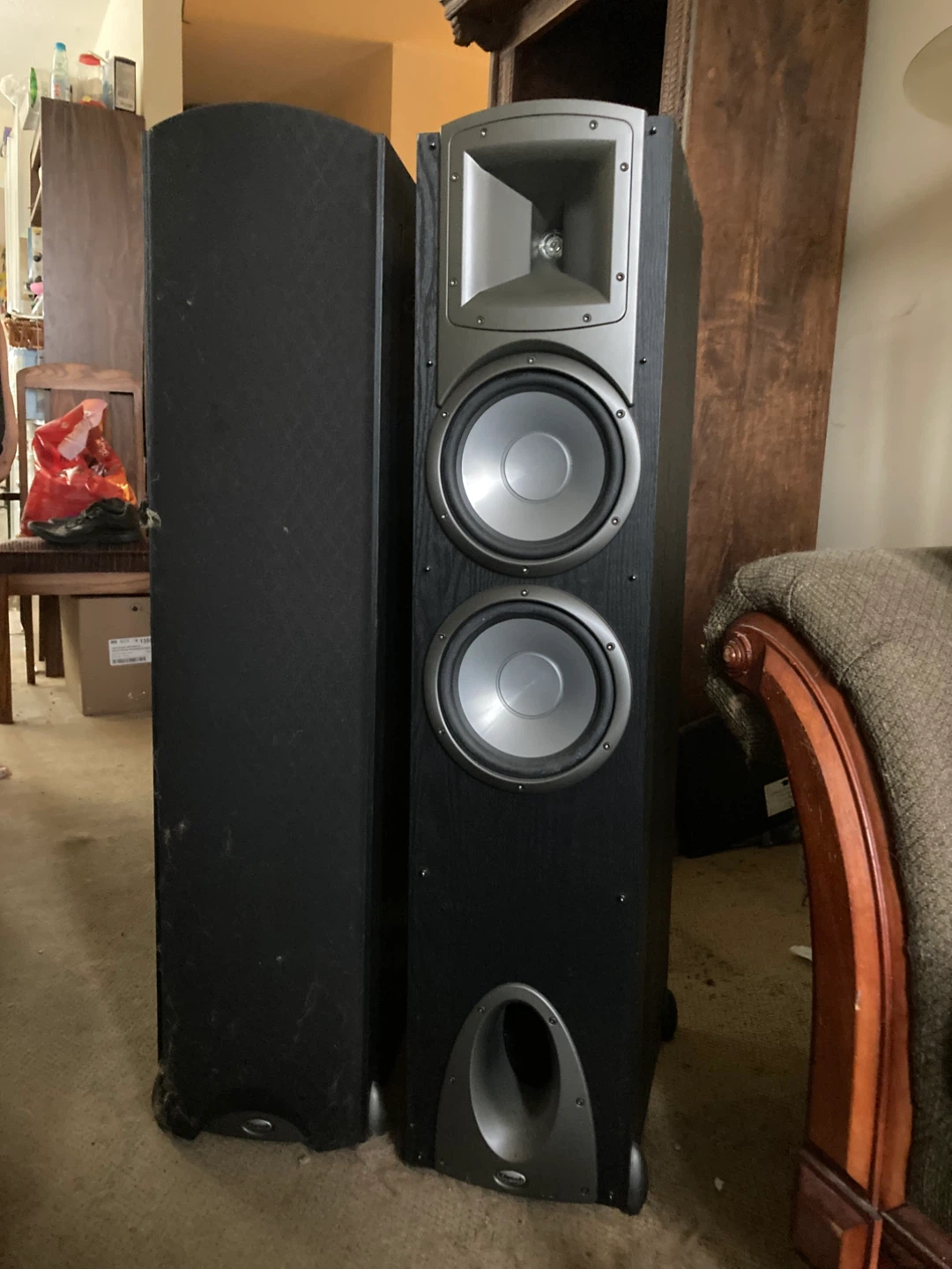 Surround sound speakers - photo 4