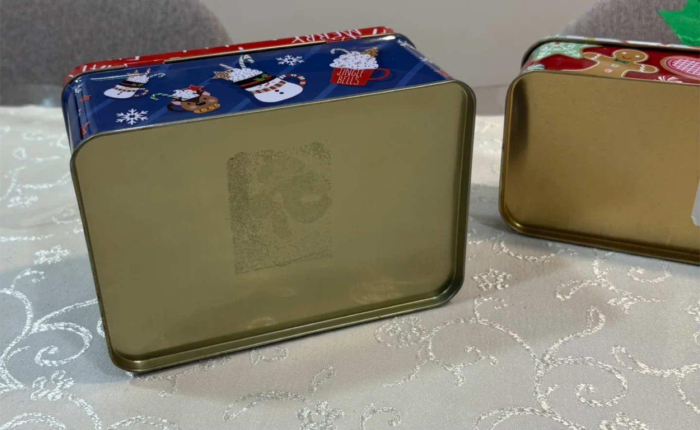 Holiday Decorative Tins image indicator(9)