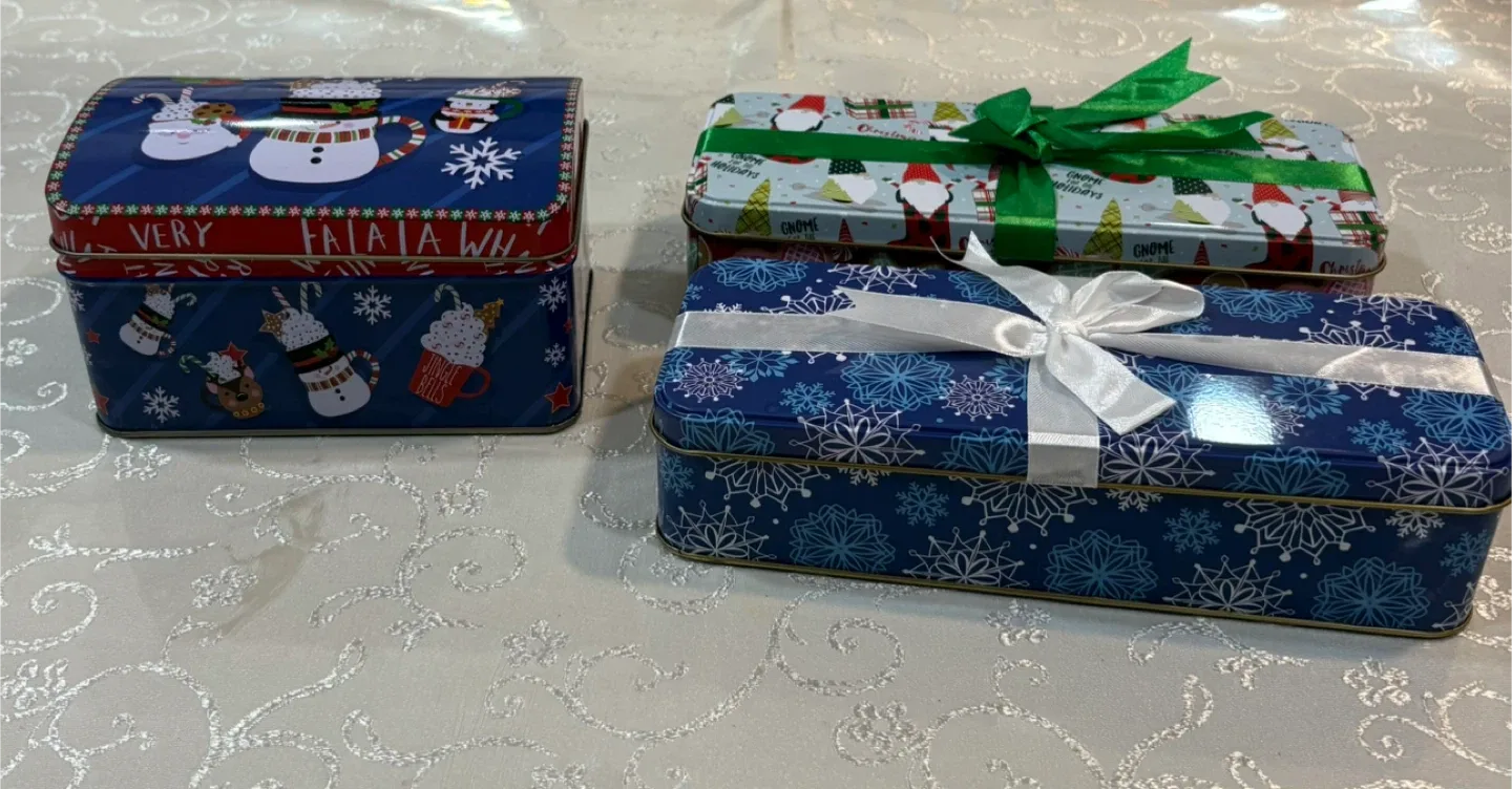 Holiday Decorative Tins image indicator(10)