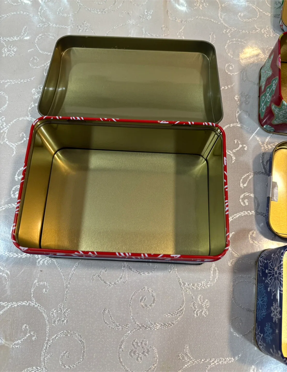 Holiday Decorative Tins image indicator(7)