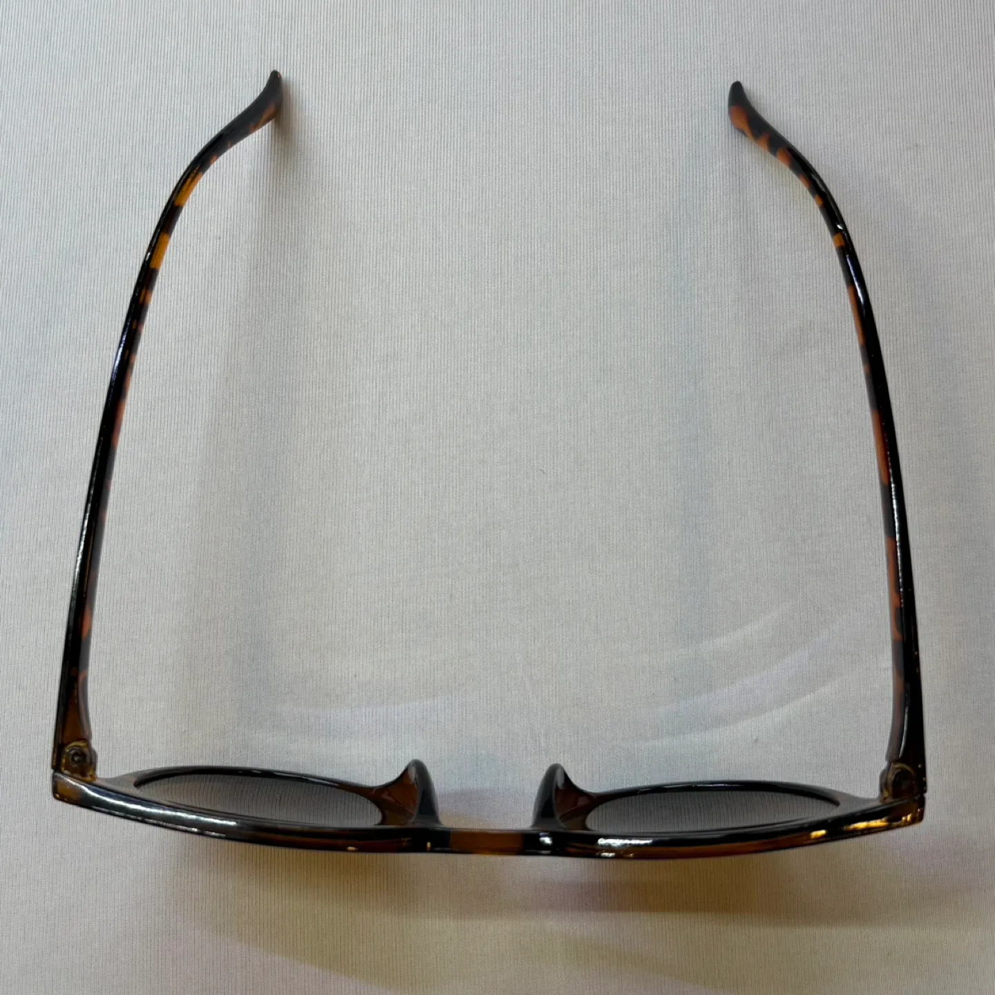 Meet Glasses Tortoiseshell Sunglasses Dark Lens Wayfarer 10 image indicator(5)