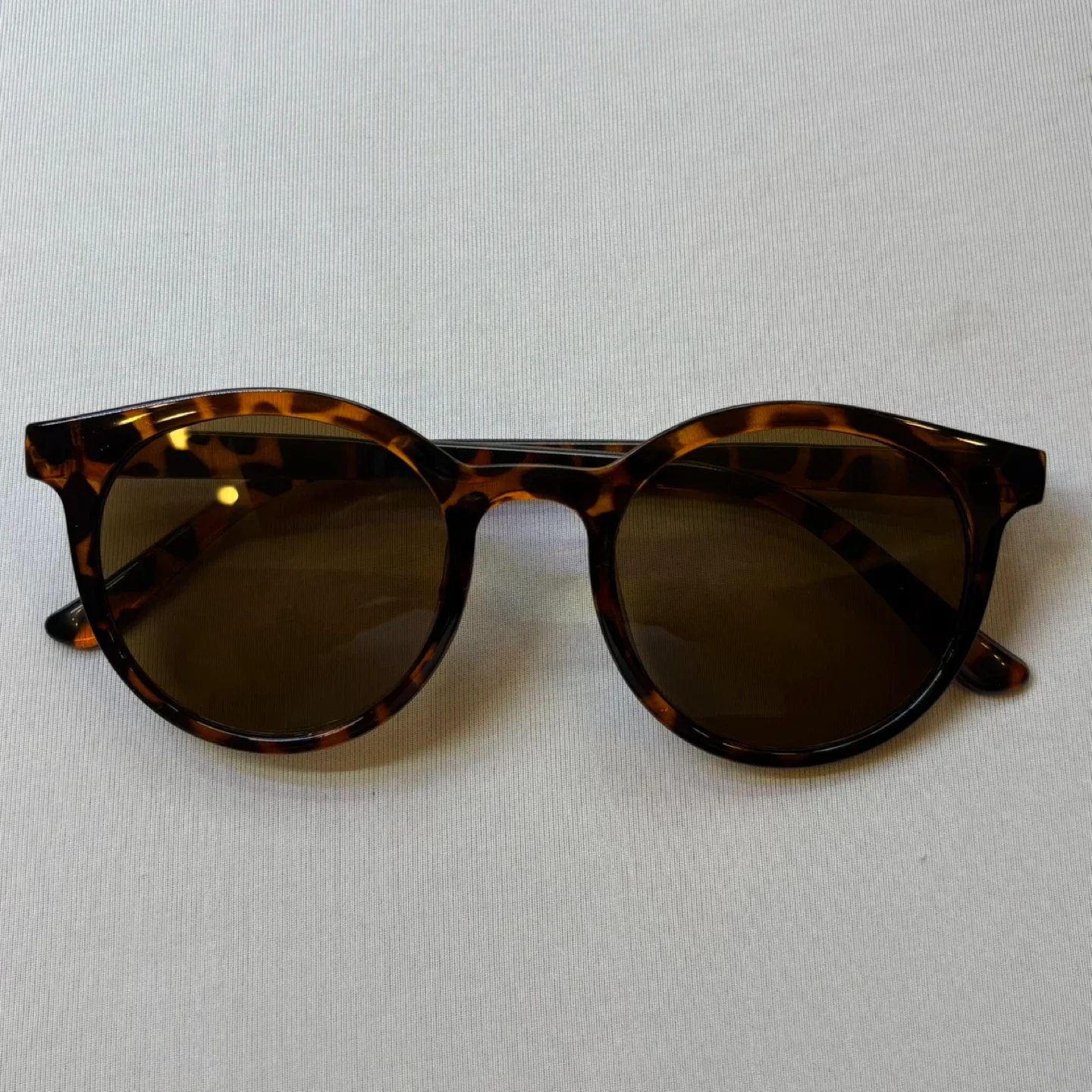 Meet Glasses Tortoiseshell Sunglasses Dark Lens Wayfarer 10 image indicator(3)