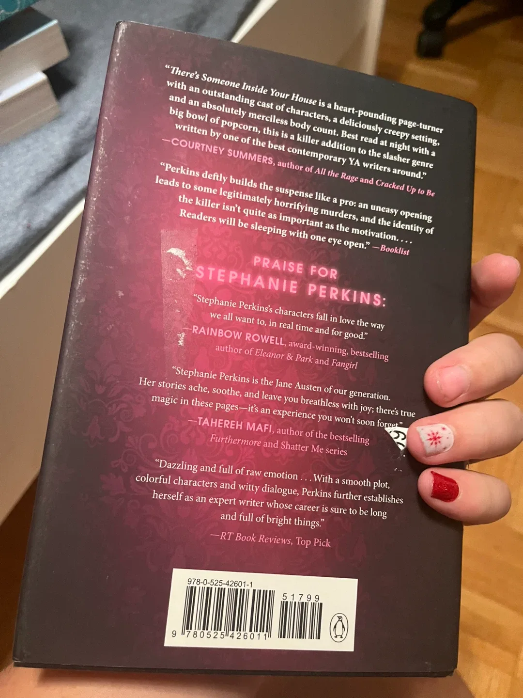 There's Someone Inside Your House by Stephanie Perkins image indicator(2)