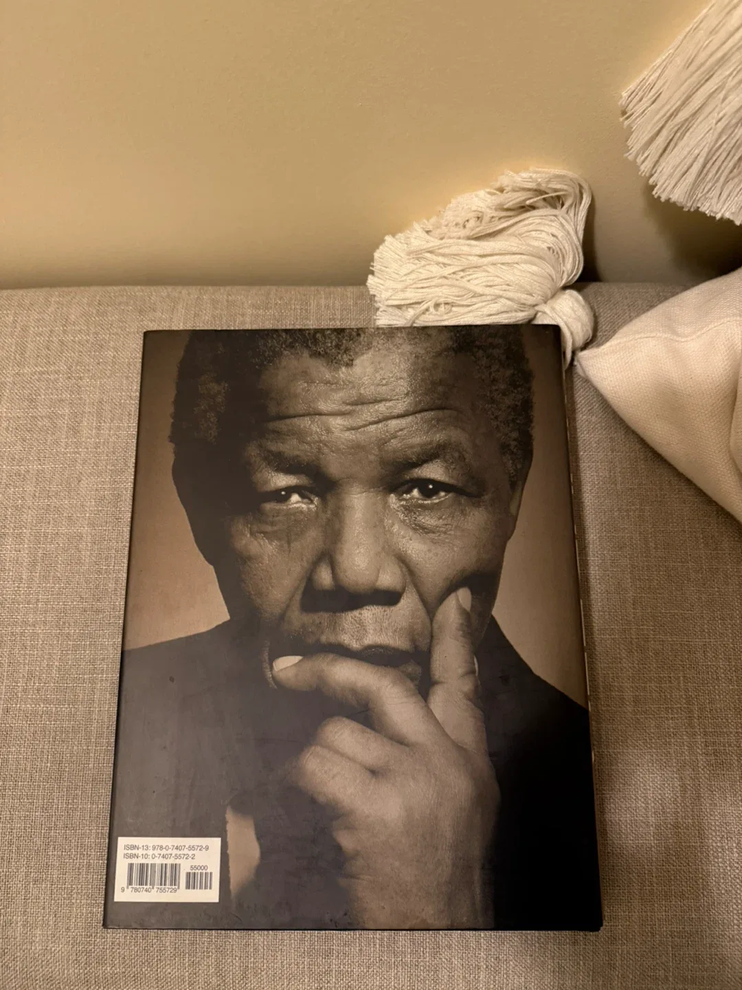 Mandela: The Authorized Portrait Book image indicator(4)