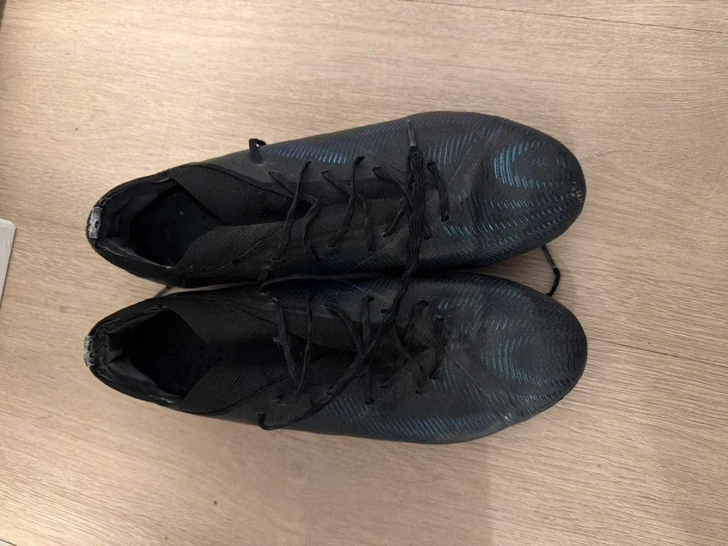 Adidas Nemeziz 19.3 Soccer Cleats - Size 7.5 image indicator(2)