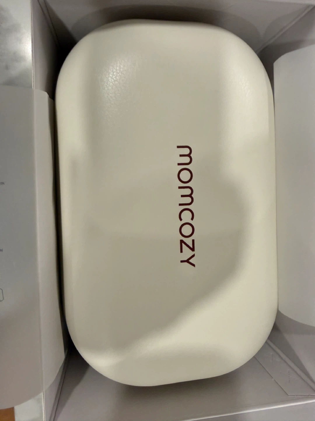 Momcozy Mobile Flow Breast Pump - Like New! - photo 4